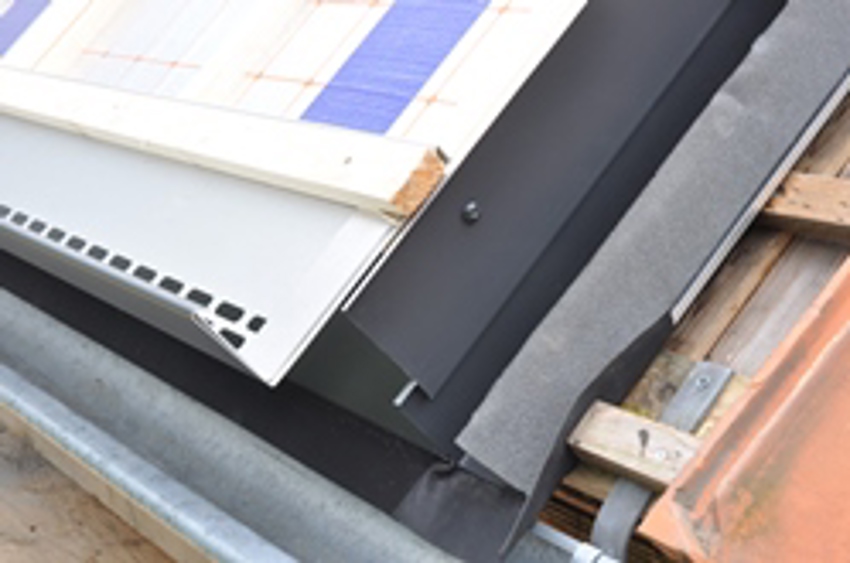 Montagefoto stap 4; eindresultaat van de vorige stappen voor een verticale RenoGoot